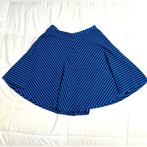 New York & Co. - Women’s Basic Stretchy, Flared Skirt